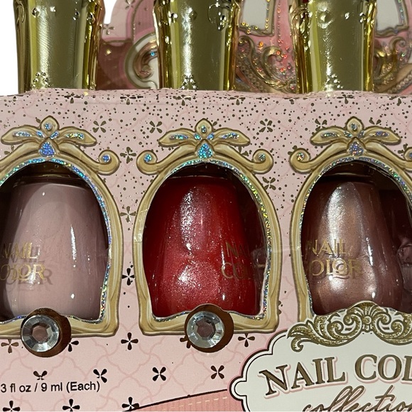 ๐ชท NIB Nail Color Collection Set - Picture 3 of 6